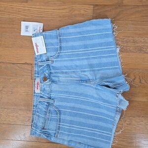 WRANGLER BRAND JUNIOR BLUE JEAN DENIM DISTRESSED CUTOFF SHORTS SIZE 4